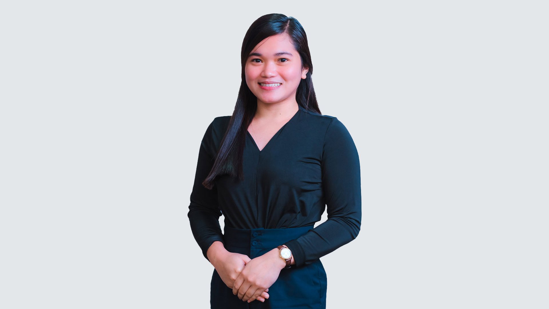 agent woman professional smiling