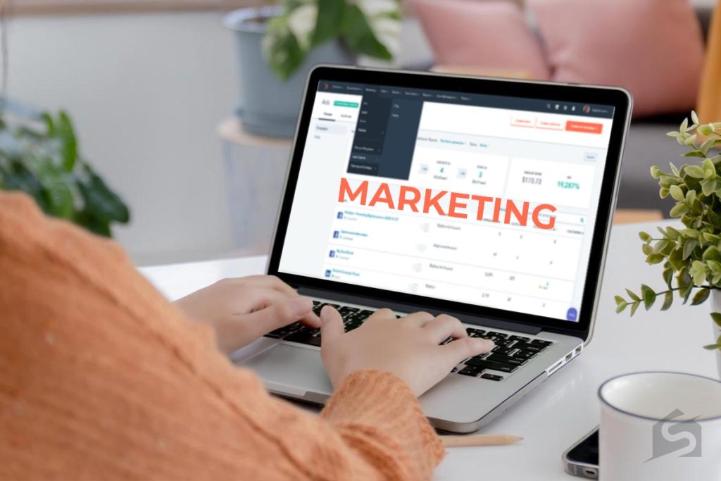 Marketing with Hubspot