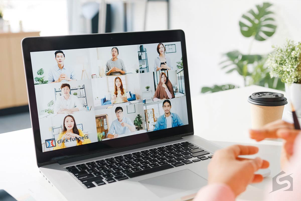 Hosting Webinars and Virtual Events for Enhanced Engagement