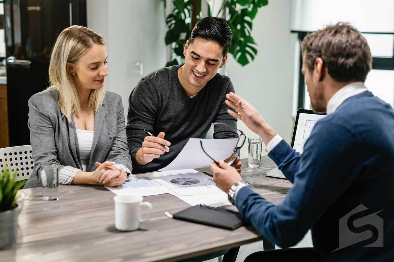 Outsourcing Conveyancing Services for Real Estate Settlement